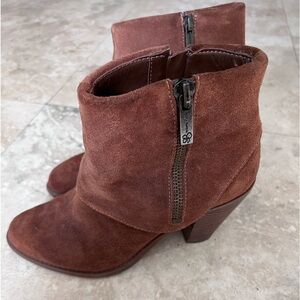 Jessica Simpson Caufield Brown Suede Leather Foldover Ankle Booties